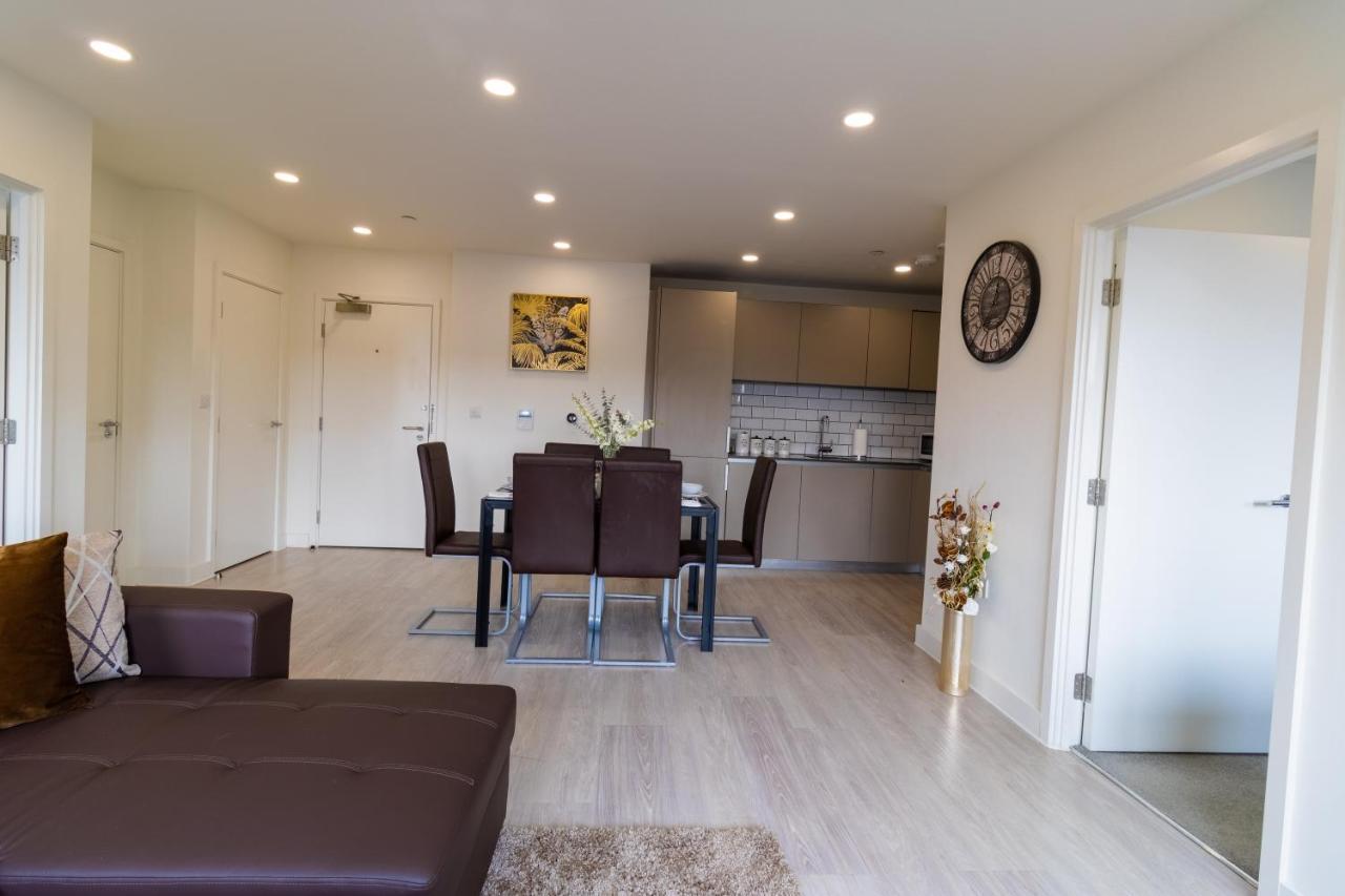 Virexxa Bedford Centre - Executive Suite - 2Bed Flat With Free Parking & Gym Exteriör bild